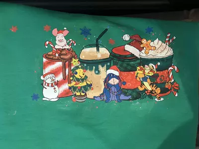 plant/Christmas Winnie The Poo Green Christmas Sweatshirt Size Medium-1-thumbnail