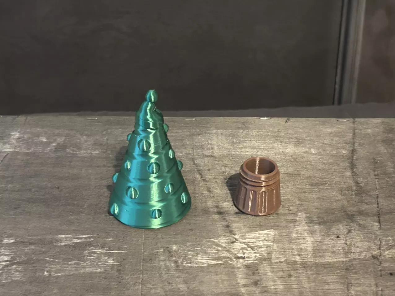 plant/3D Printed Christmas Tree with Round Ornaments Small Container Green an Brown-1