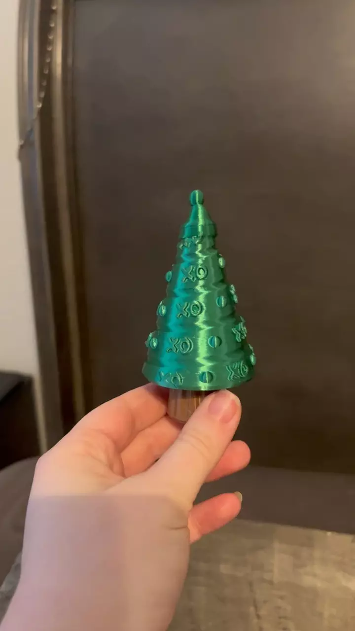 plant/3D Printed Christmas Tree with XOs Small Container Green an Brown-4