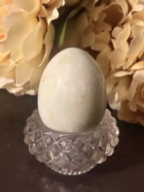 plant/Cream Alabaster Egg 3 in -0