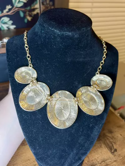 plant/Gold Tone Necklace w/ Turquoise Stones-1-thumbnail