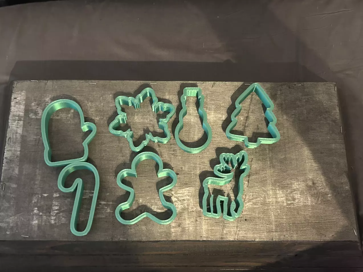 plant/3D Printed Green Christmas Cookie Cutters-0