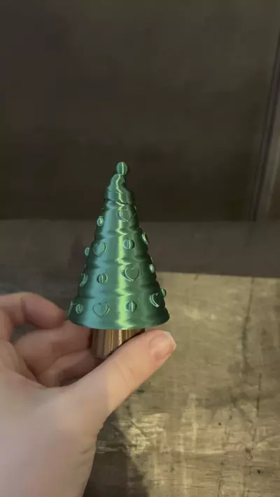 plant/3D Printed Christmas Tree with Hearts Small Container Green an Brown-4-thumbnail