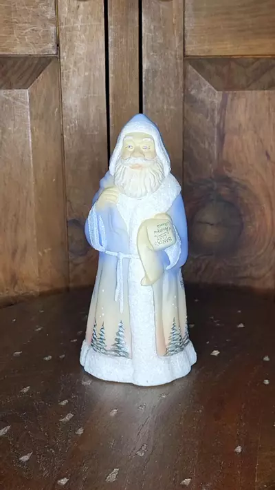 plant/Fenton Santa-0-thumbnail