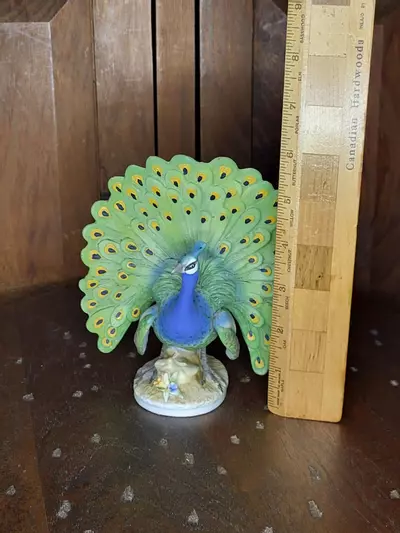 plant/Vintage Peacock-4-thumbnail