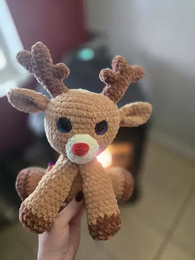 plant/Rodney the sitting reindeer🦌🎄-0-thumbnail