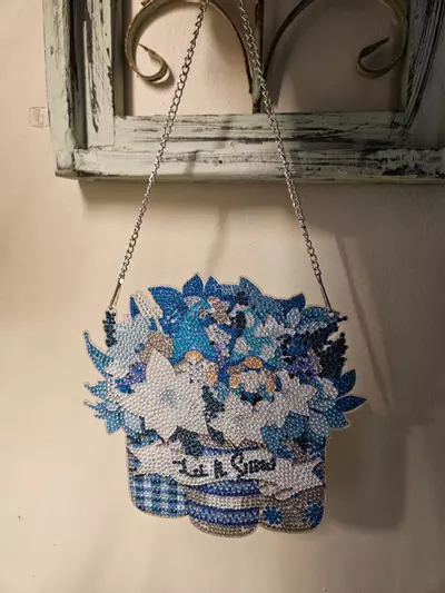 plant/Gnome let it snow hanger-1-thumbnail