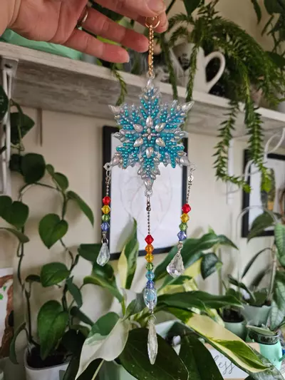 plant/Snowflake suncatchers-0-thumbnail