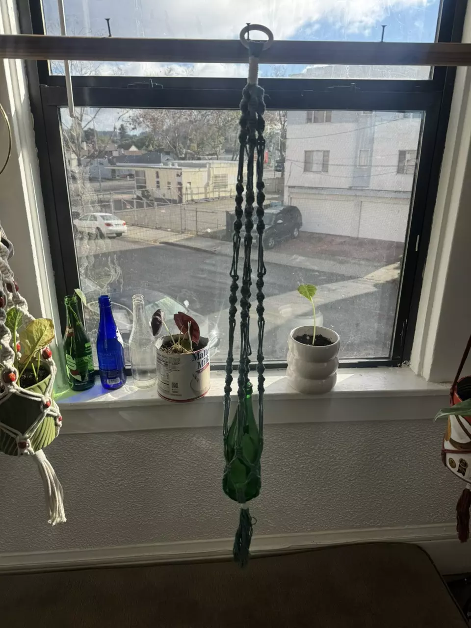 plant/blue macrame plant hanger-1