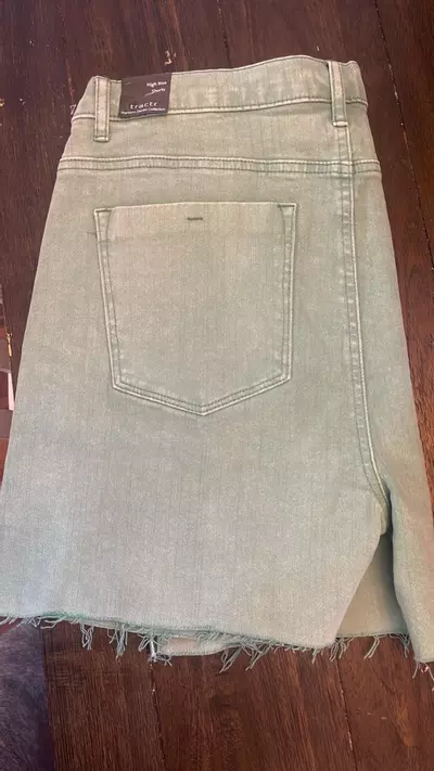 plant/NWT Tractr 14/32 Shorts Green Women’s Slim-3-thumbnail