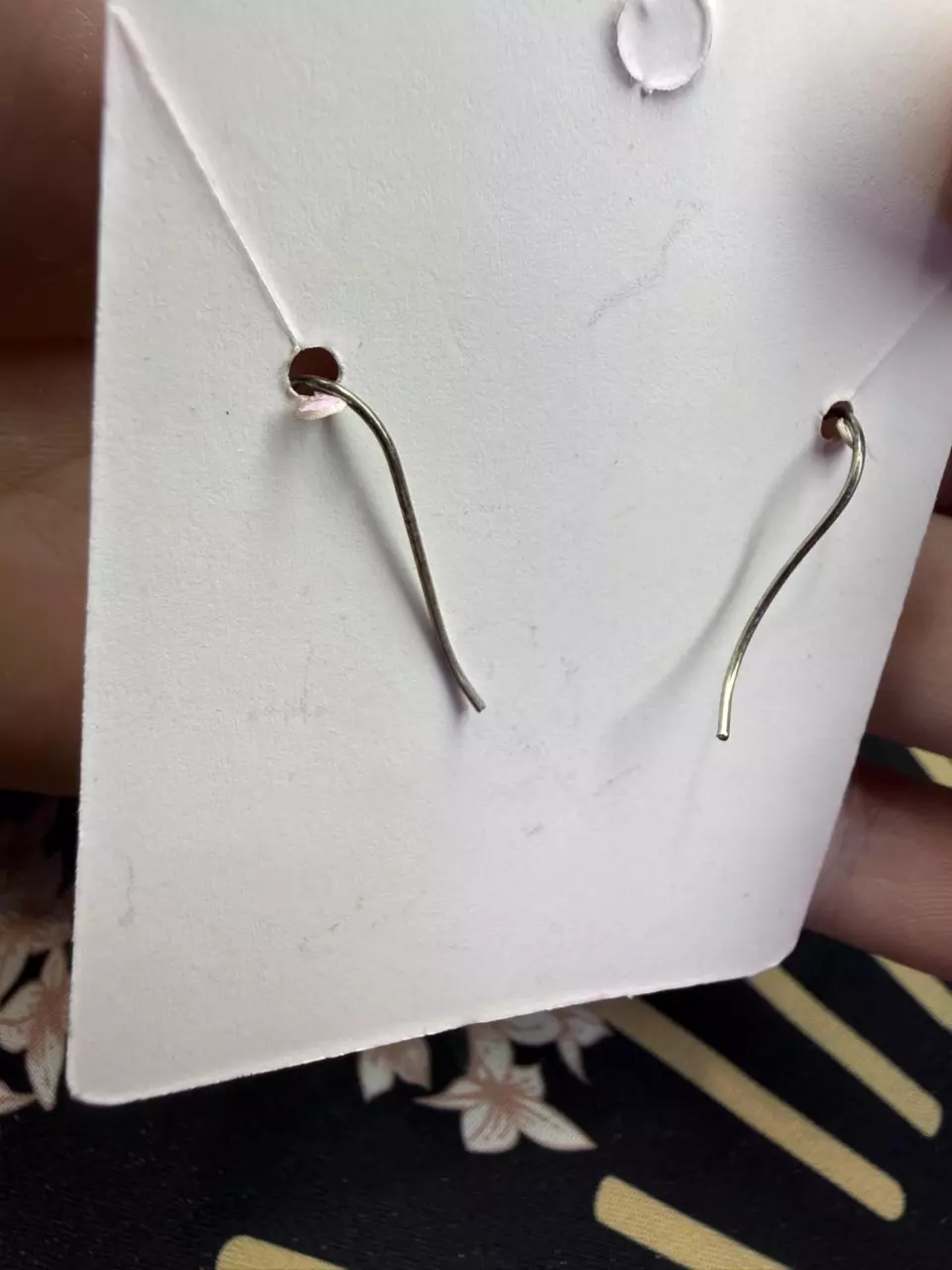 plant/Red and silver tone hook earrings-2