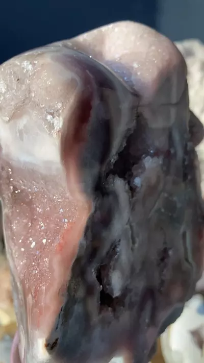 plant/Pink amethyst free form on stand-1-thumbnail