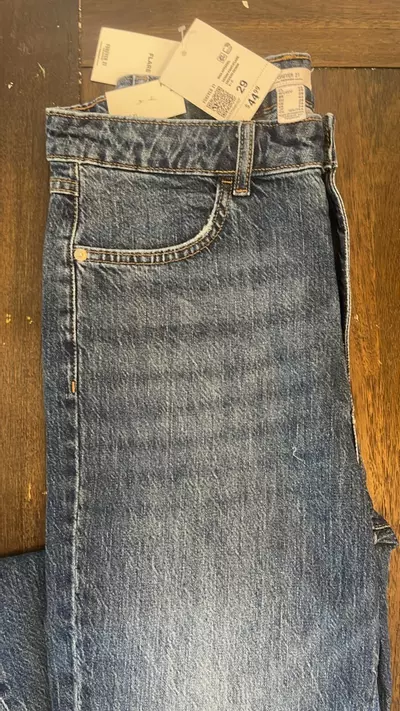 plant/NWT size 29 waist -Forever 21 women’s Flare Jeans with embroidery-2-thumbnail