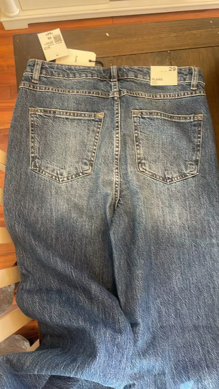 plant/NWT size 29 waist -Forever 21 women’s Flare Jeans with embroidery-3