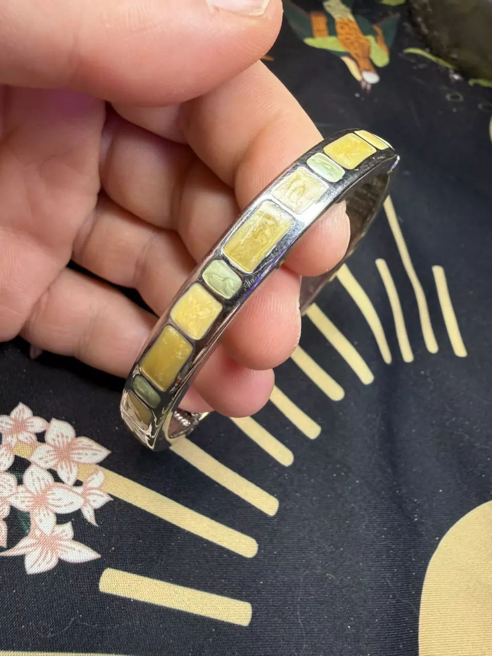 plant/Silver tone and green with yellow clamper bracelet-0