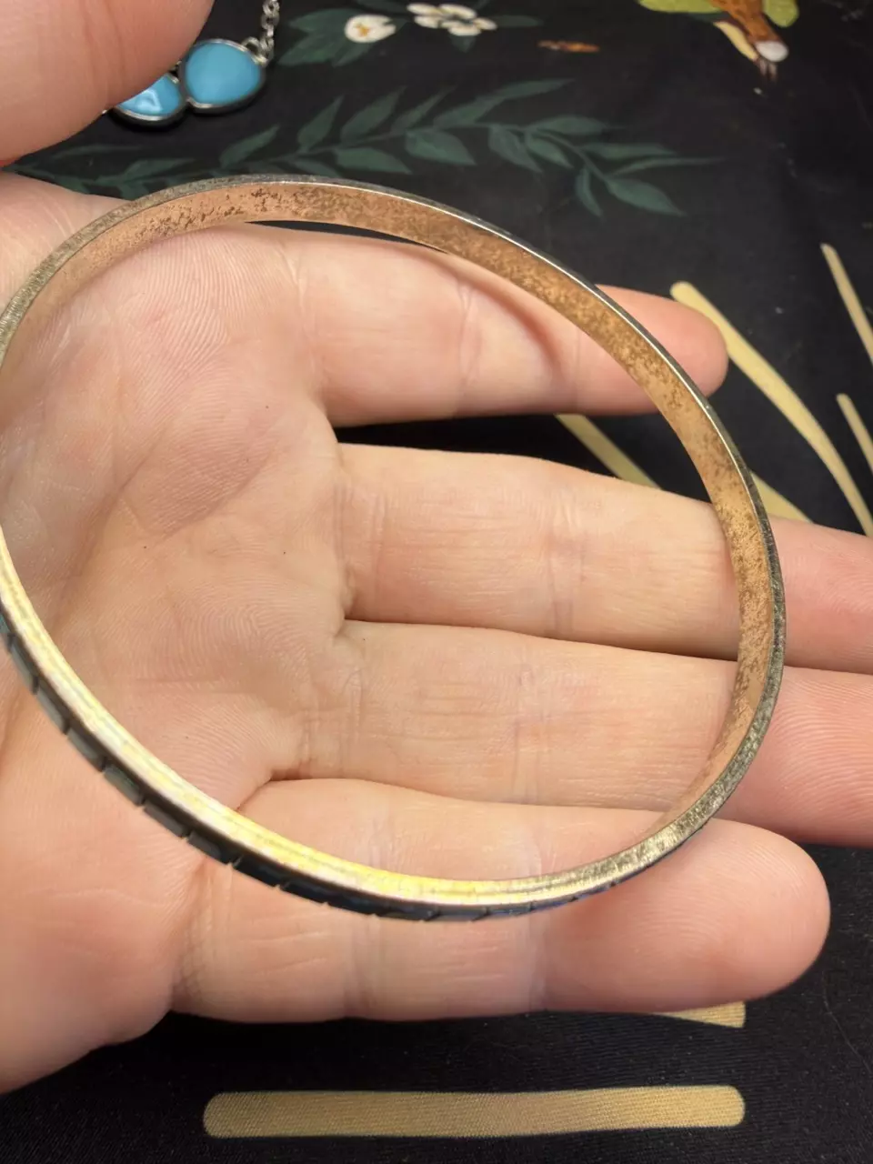 plant/Blue and silver tone bangle bracelet-3