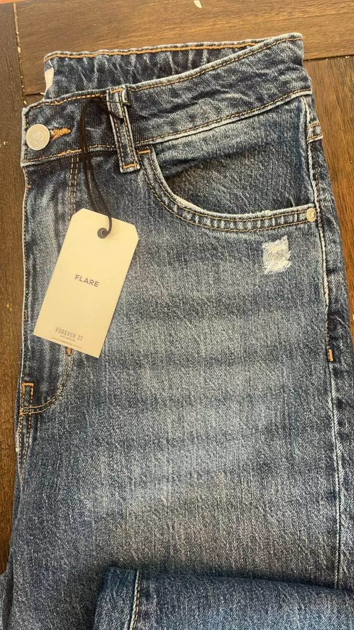 plant/NWT size 29 waist -Forever 21 women’s Flare Jeans with embroidery-1