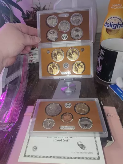 plant/2011 U.S mint Proof  set-1-thumbnail