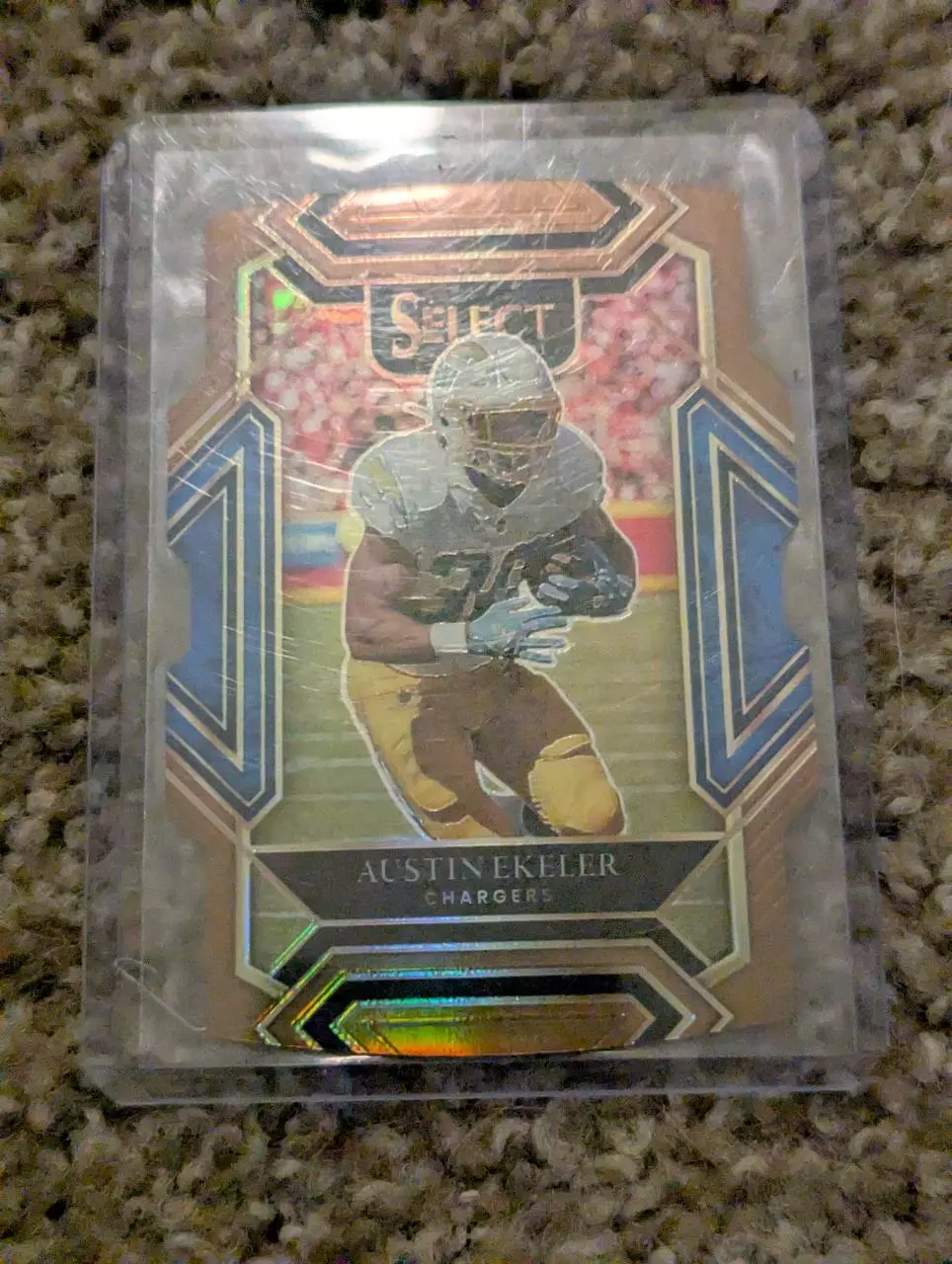 plant/Austin Ekeler - Chargers - Gold club level die cut 1/199-0