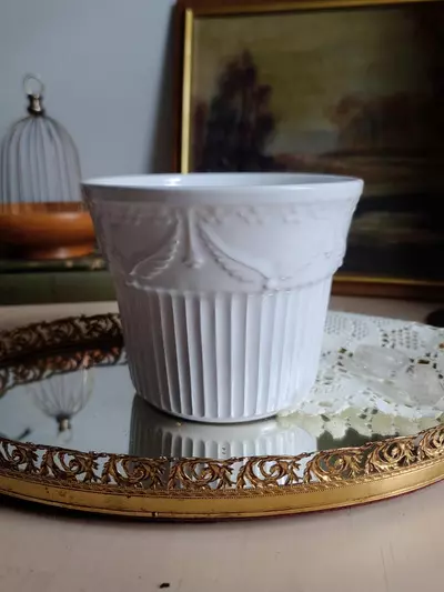 plant/Vintage White Ceramic Planter-1-thumbnail