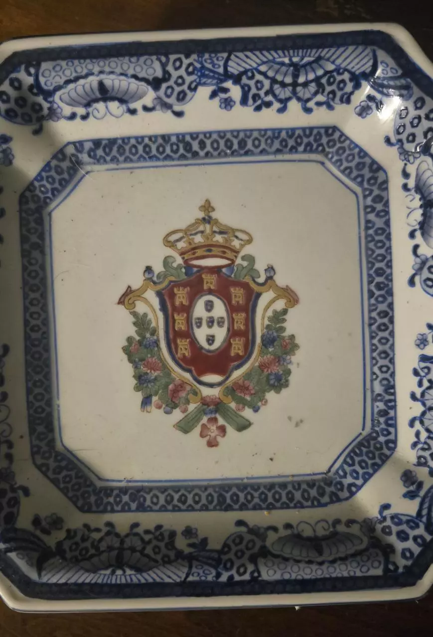 plant/Vintage Plate-0