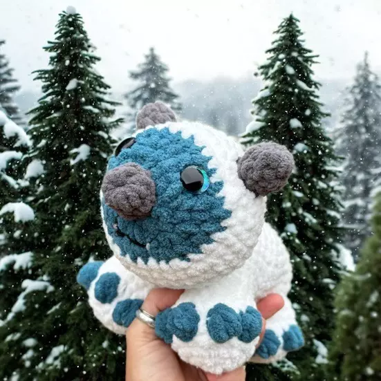 plant/Adorable baby Yeti Crochet Amigurumi-0