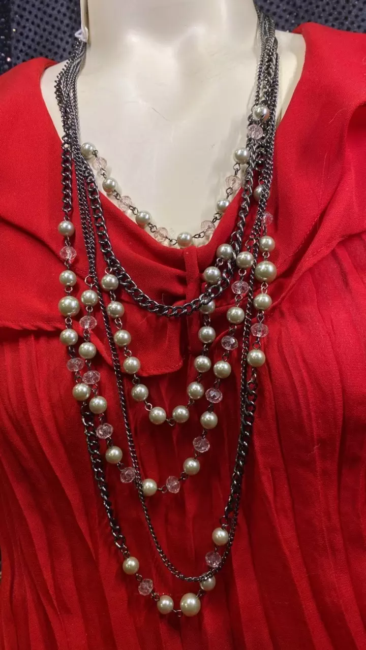 plant/VN 1766 vintage dark Silvertone necklace with faux pearls and Foux crystals-0