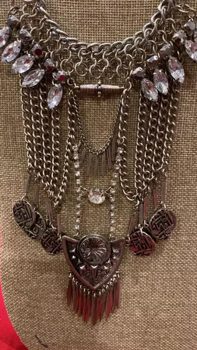 plant/VN  857 vintage silvertone  tribal bib statement necklace-1-thumbnail