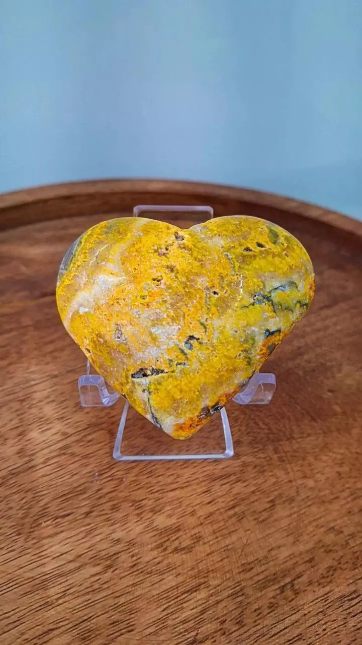plant/C63 - Bumblebee Jasper Heart Crystal-0