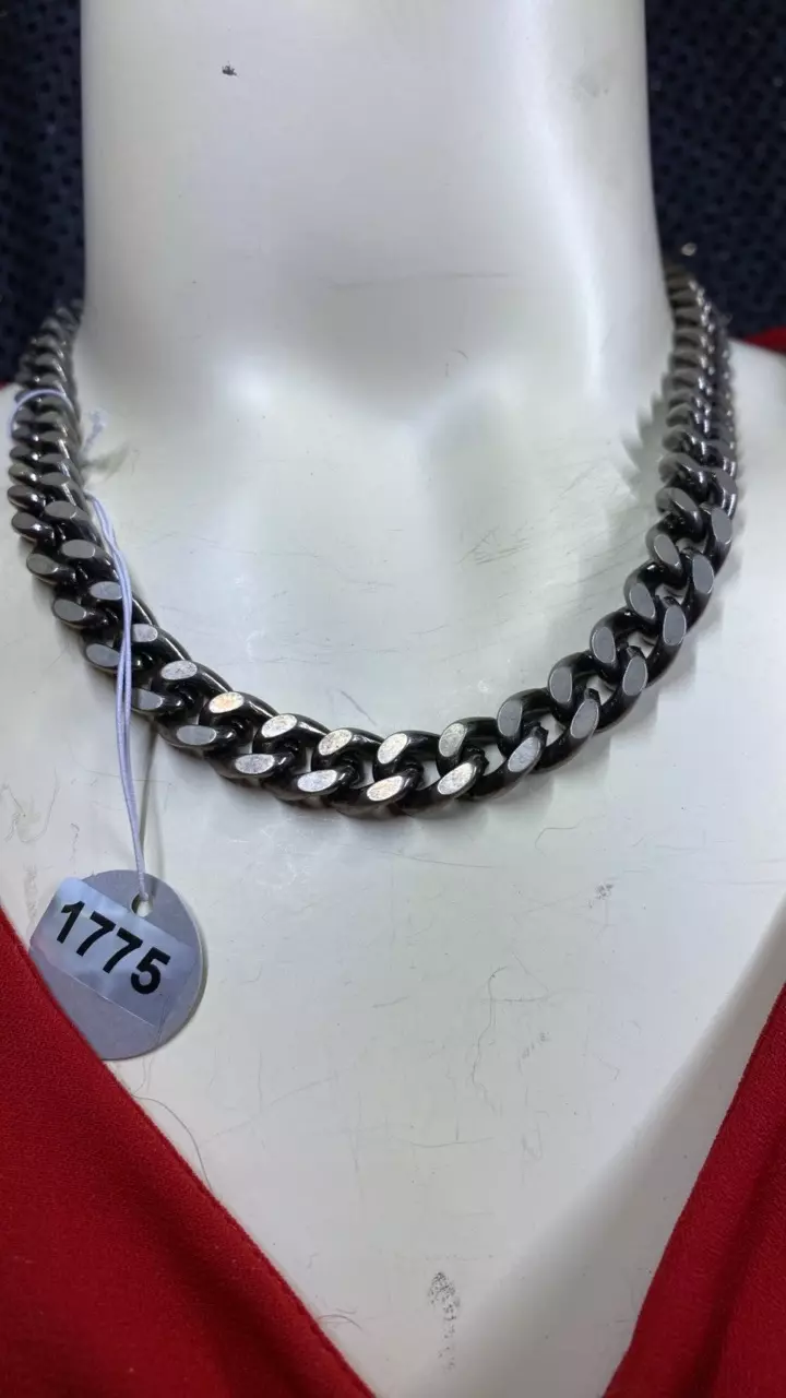 plant/VN 1775 Silvertone gunmetal gray Cuban style mens chain-0