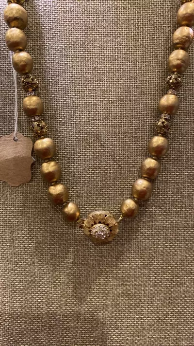 plant/VN 886 absolutely beautiful, vintage gold tone necklace with an elegant clasp-0-thumbnail