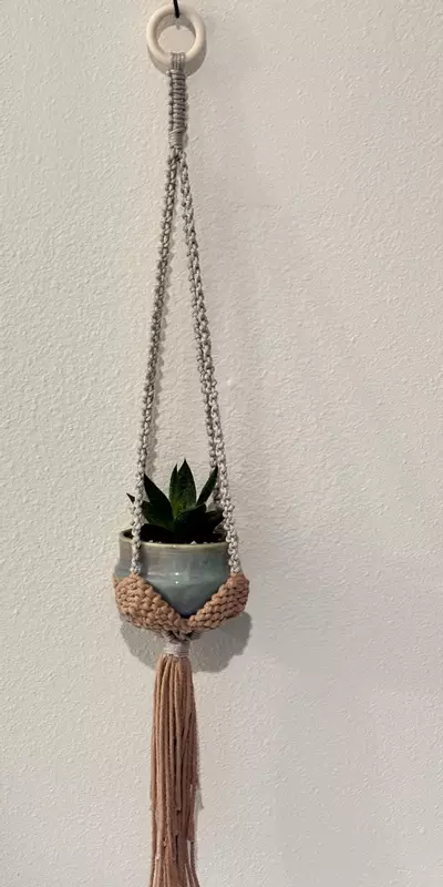 plant/Handmade plant hanger macrame with leaf design-2-thumbnail