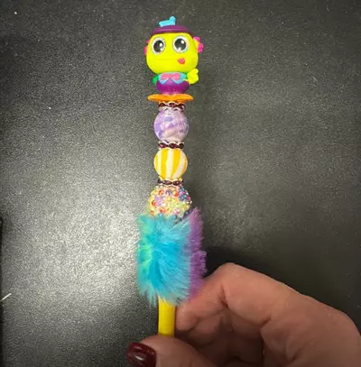 plant/Tweedle dumb doorable pen-0-thumbnail