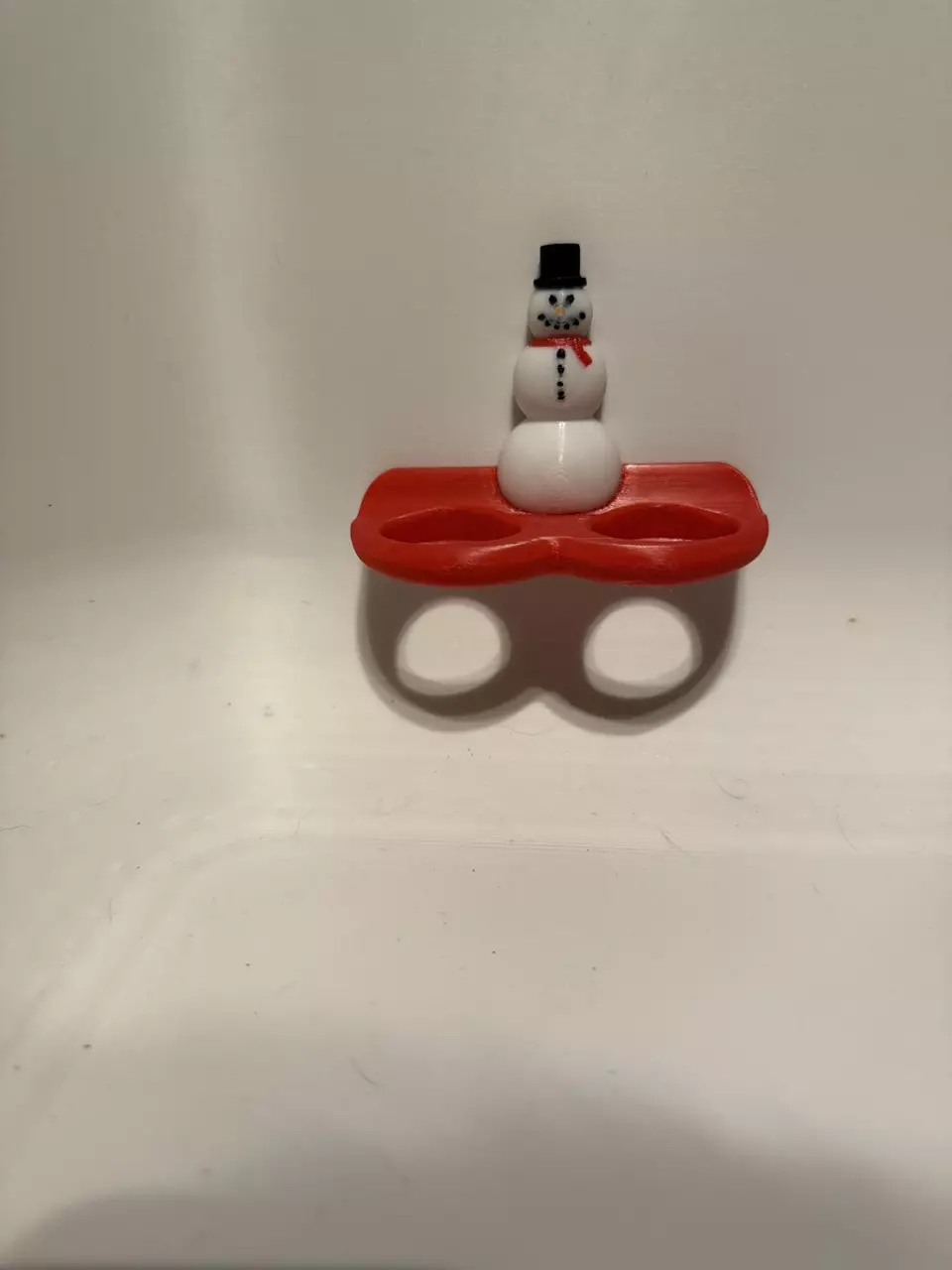 plant/Magnetic Snow Man Bottle Cap Feeding Ledge-0