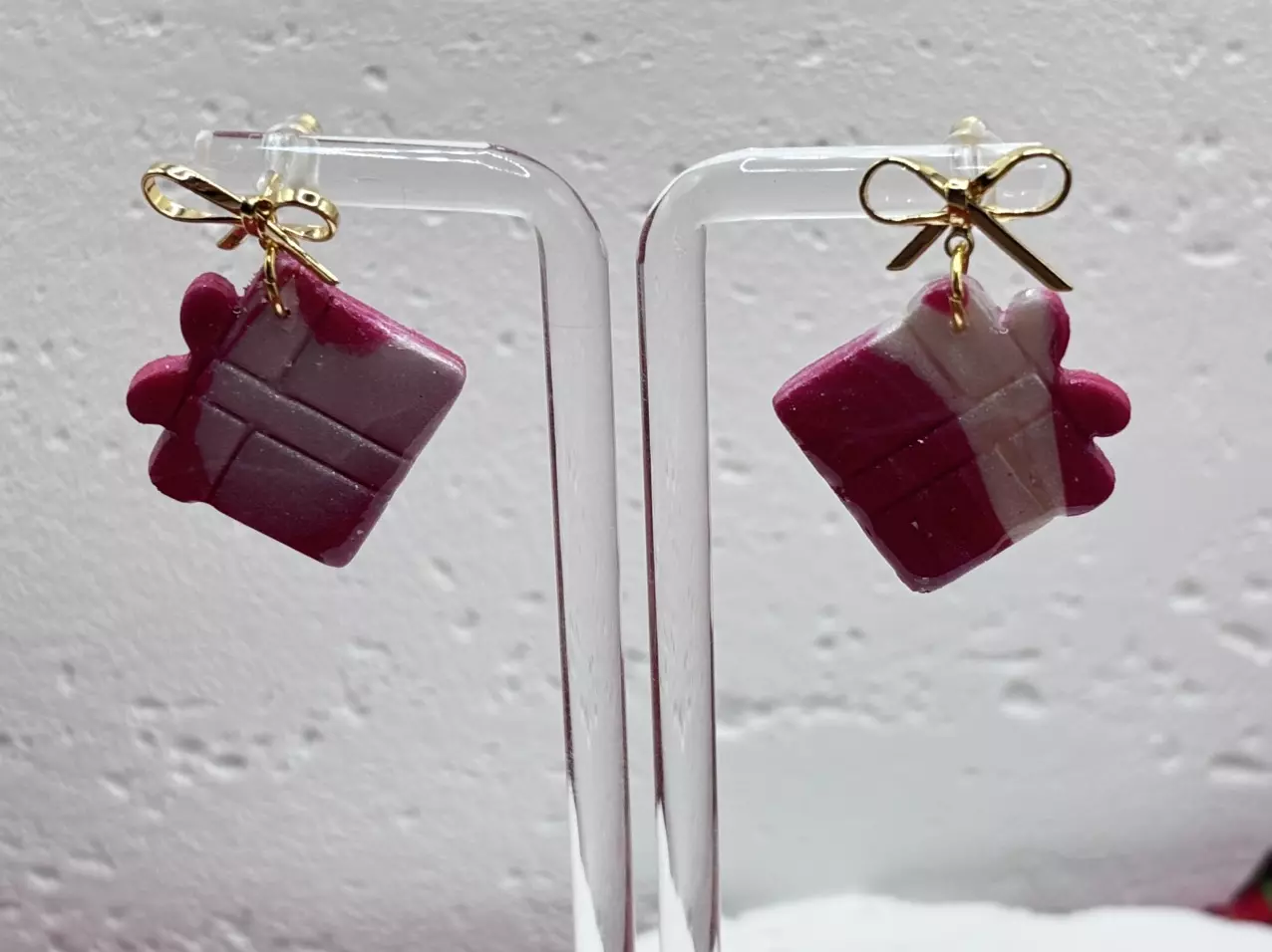 plant/Xmas Present Earrings (Red)-0