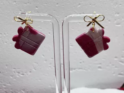 plant/Xmas Present Earrings (Red)-0-thumbnail