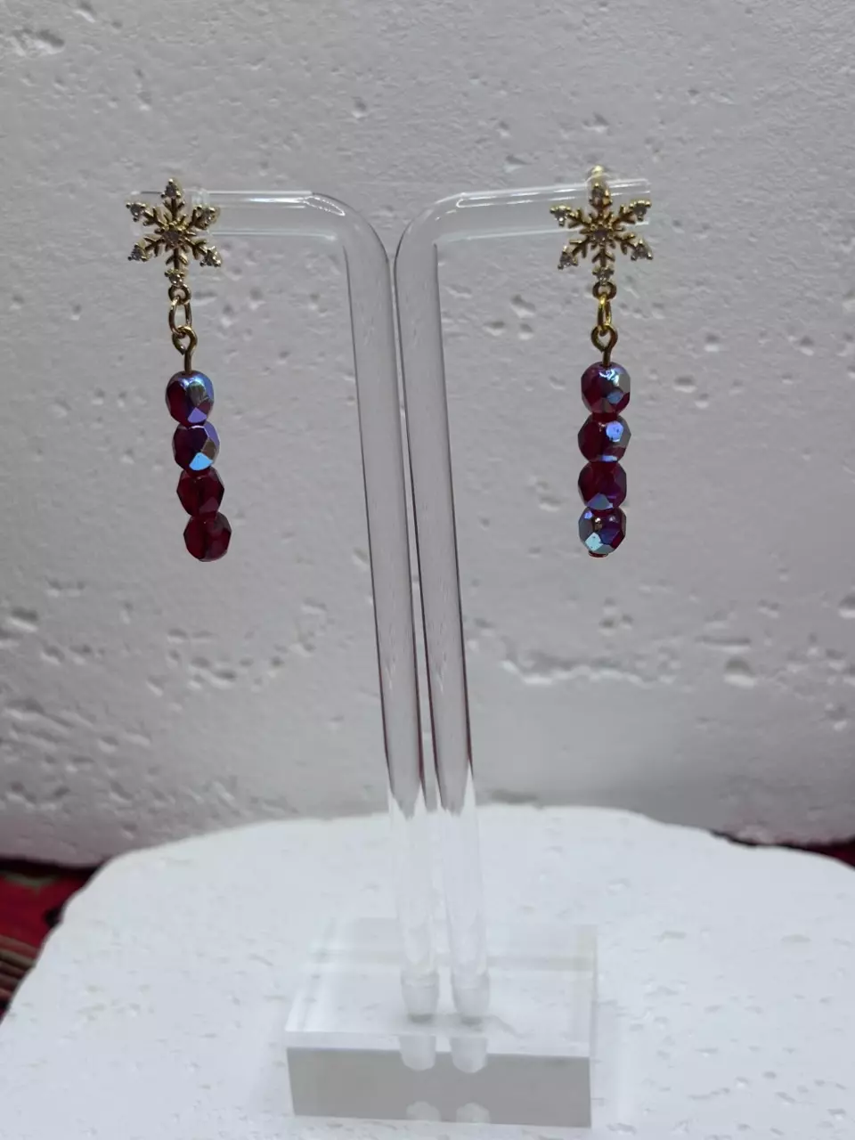 plant/Crimson Snowflake Earrings-1