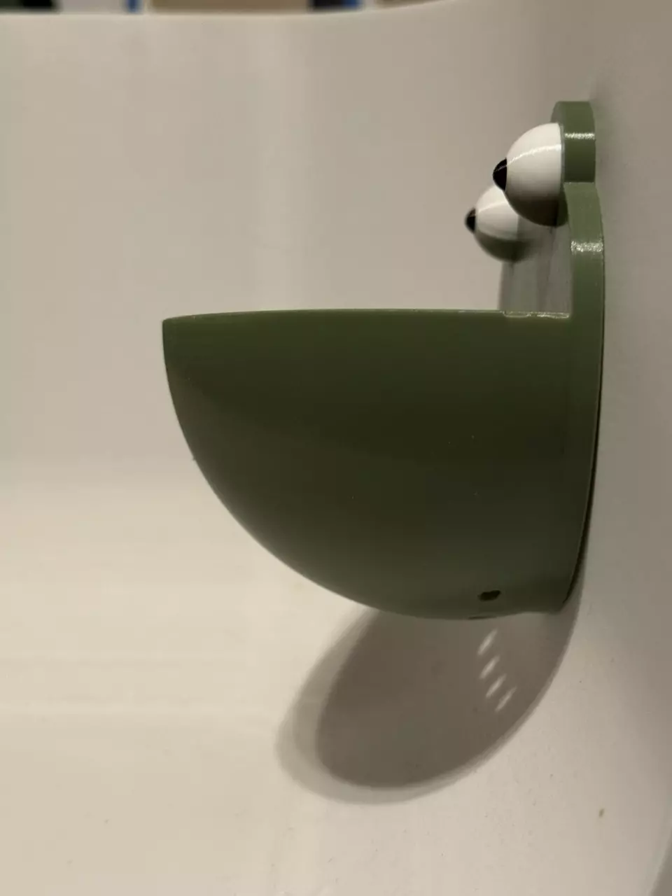 plant/Magnetic Frog Ledge-1