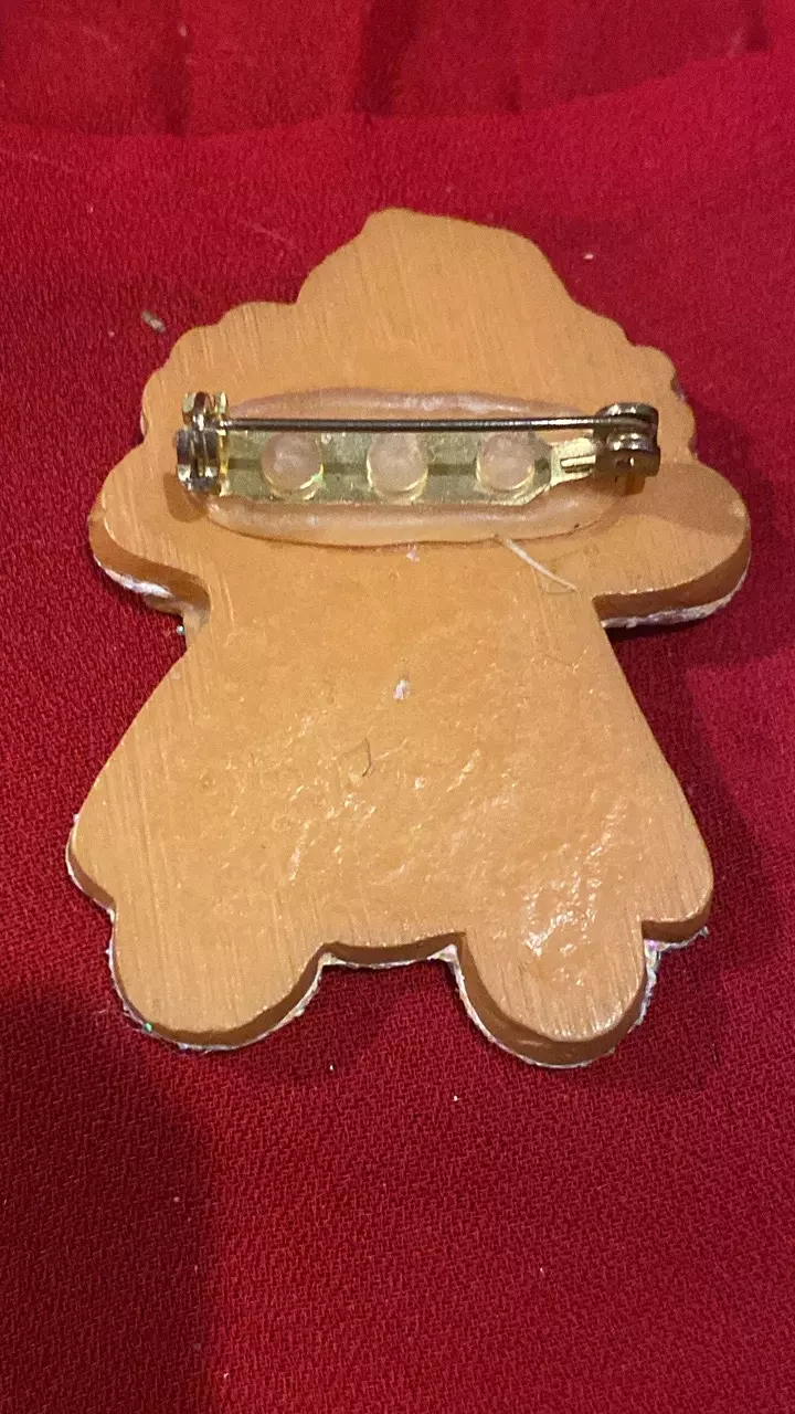 plant/VP 969 vintage Christmas pin-2