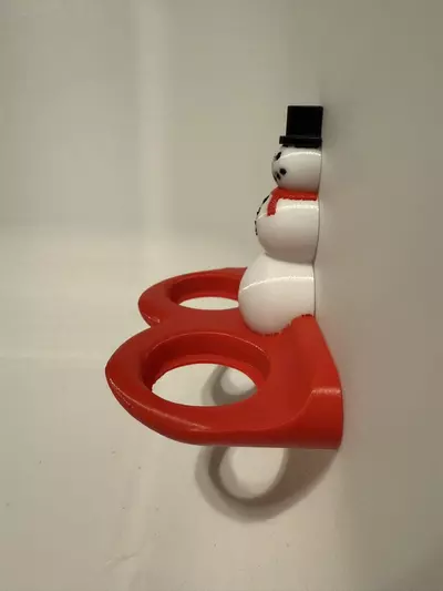 plant/Magnetic Snow Man Bottle Cap Feeding Ledge-1-thumbnail