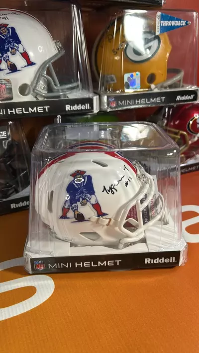 heat_pack/Past and present sports memorabilia-0-thumbnail