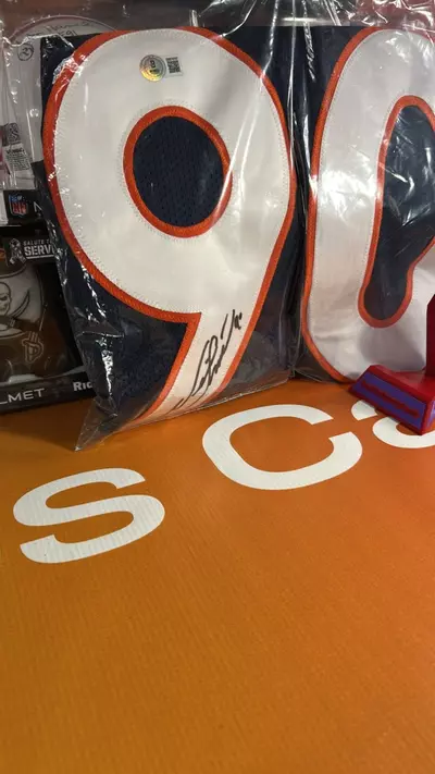 heat_pack/Past and present sports memorabilia-1-thumbnail