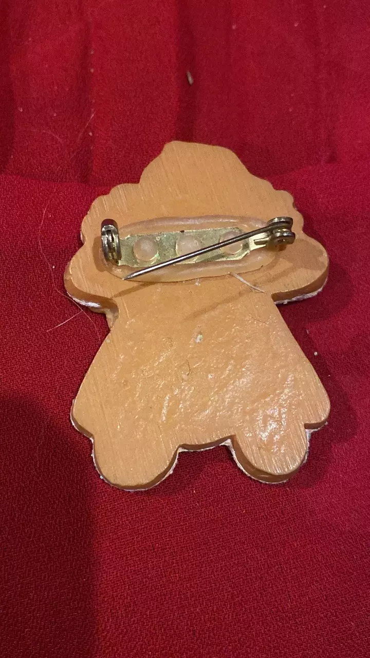 plant/VP 969 vintage Christmas pin-1