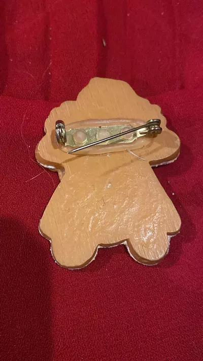 plant/VP 969 vintage Christmas pin-1-thumbnail