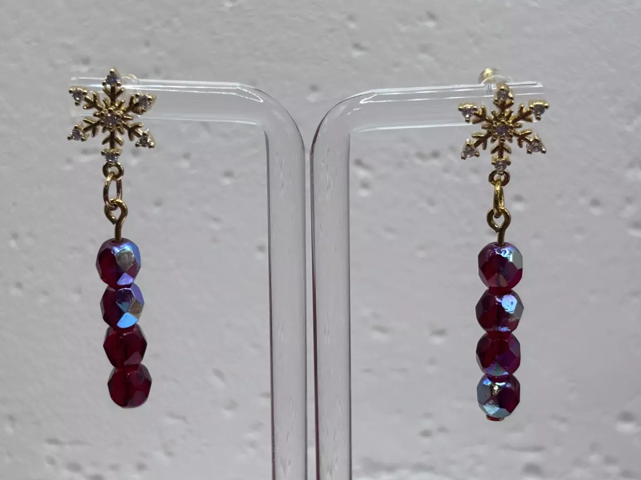 plant/Crimson Snowflake Earrings-0