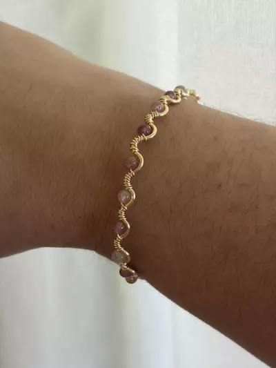 plant/Strawberry quartz wavy bangle bracelet-1-thumbnail