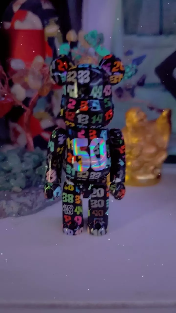 plant/Series 50 Secret 100% Bearbrick-1