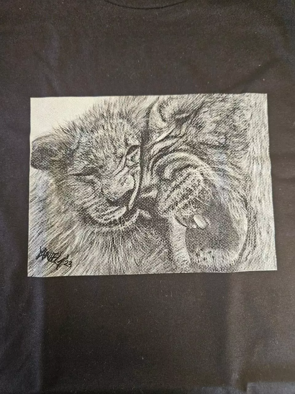 plant/Lion Duo in charcoal printed tshirt-1
