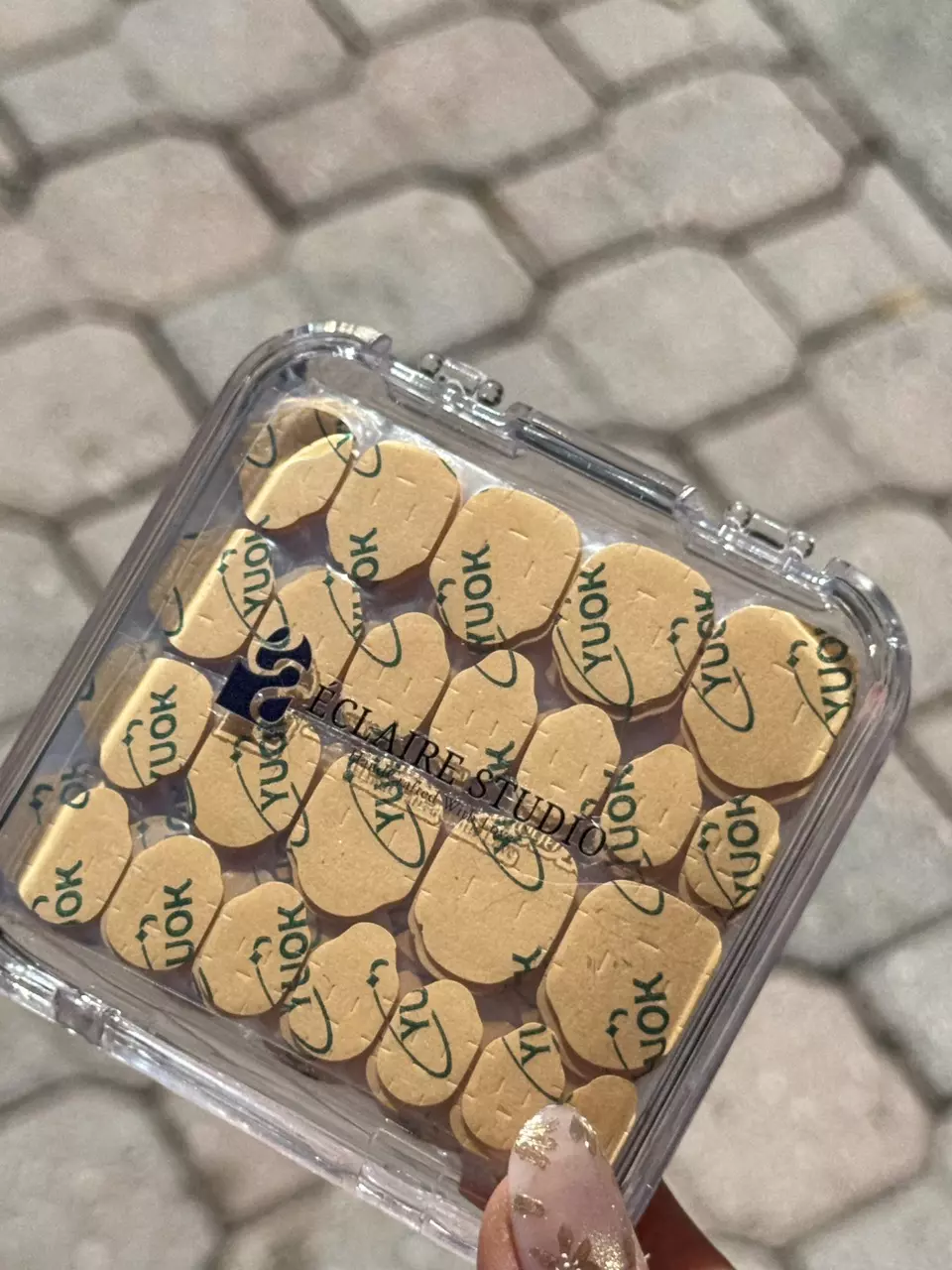 plant/Extra Sticky Adhesives-1