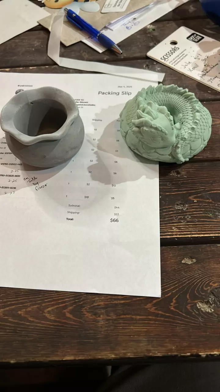 plant/Green dragon and black/grey sack-0